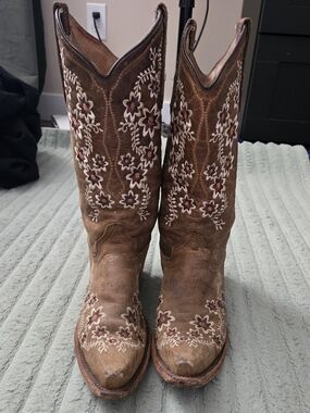 Circle G Brown Leather Floral Embroidered Western Boots